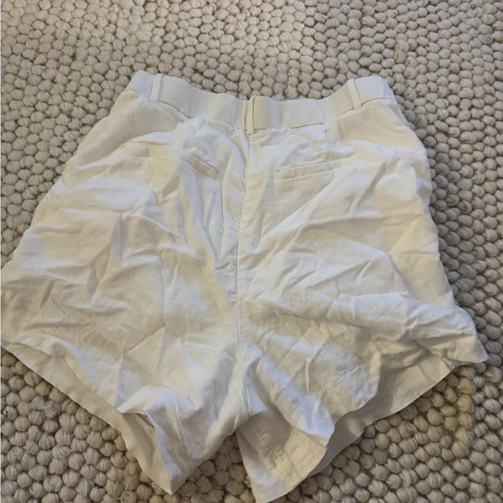 Abercrombie & Fitch High Waist White Linen Shorts - Picture 2 of 3